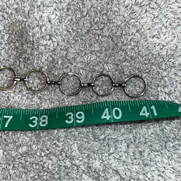 Forever 21 Silver Oval Link Belt - Picture 4 of 7